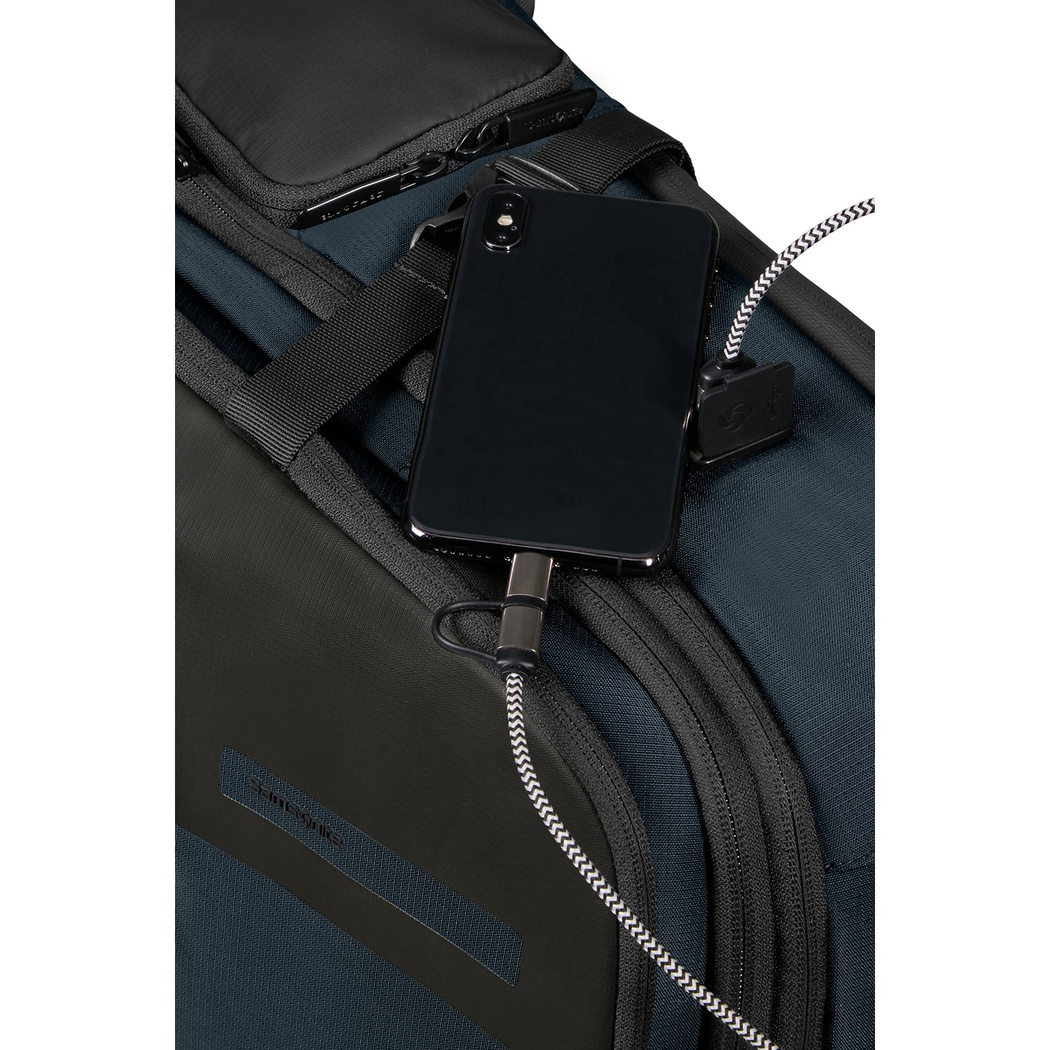 Biz2go - Körüklü Sırt Çantası 17.3