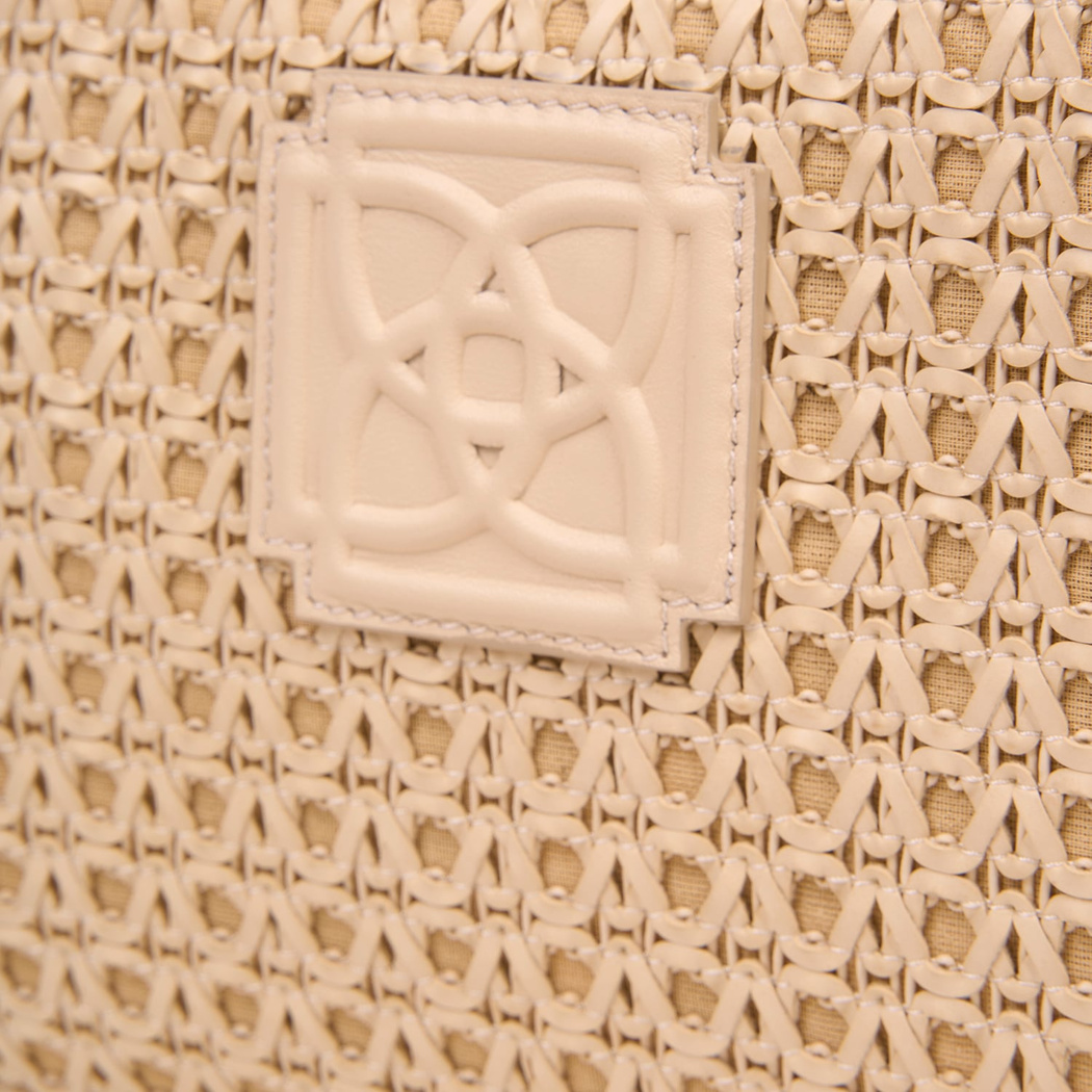 DE-13060 SS26 KADIN OMUZ ÇANTASI