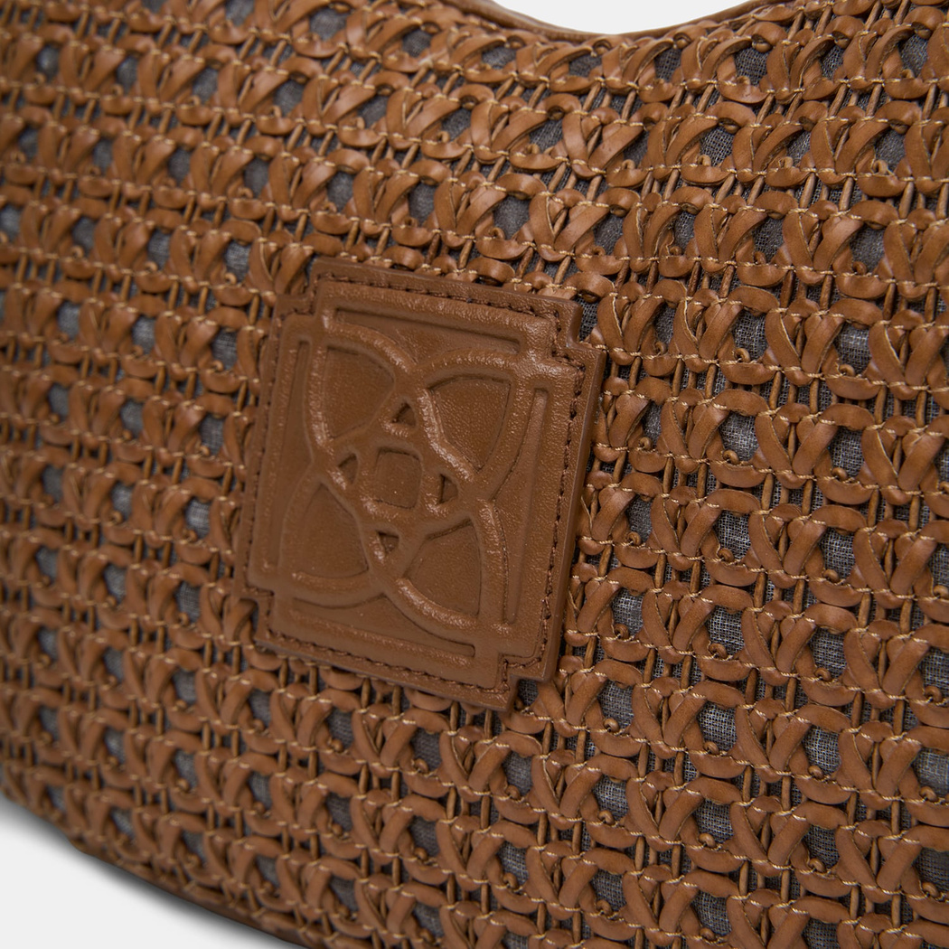 DE-13066 SS26 KADIN OMUZ ÇANTASI