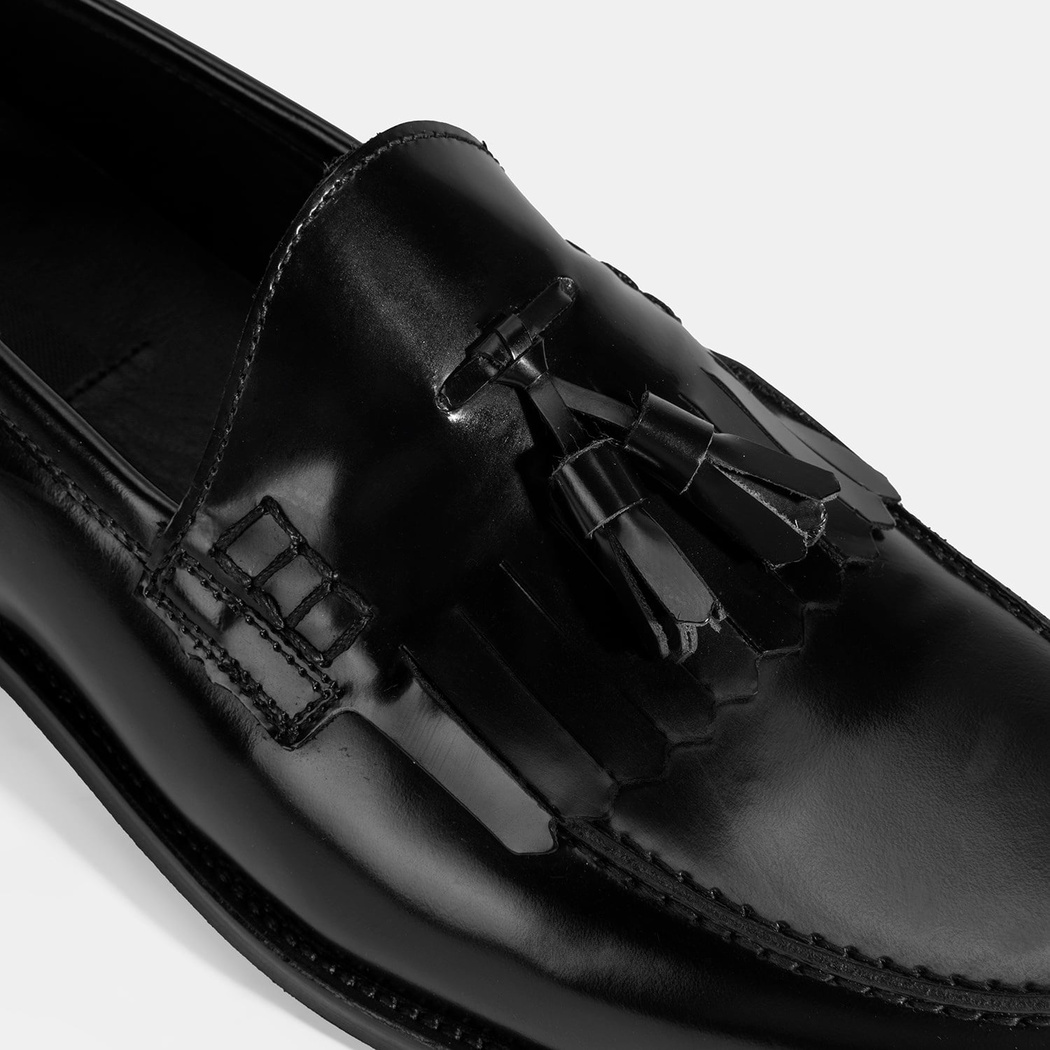DESA  Erkek Siyah Püskül Detaylı Deri Loafer