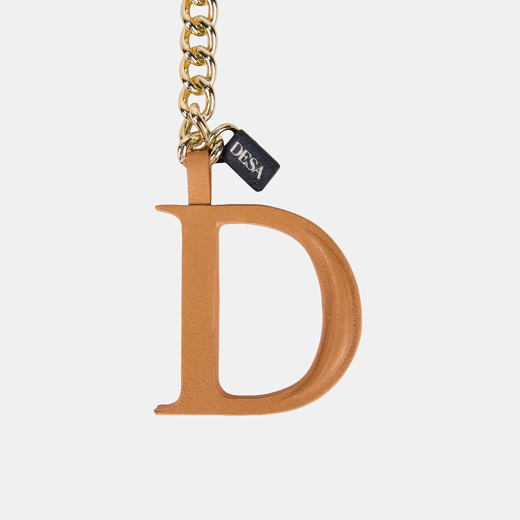 DP-4852 SS26 KADIN D HARFİ ANAHTARLIK