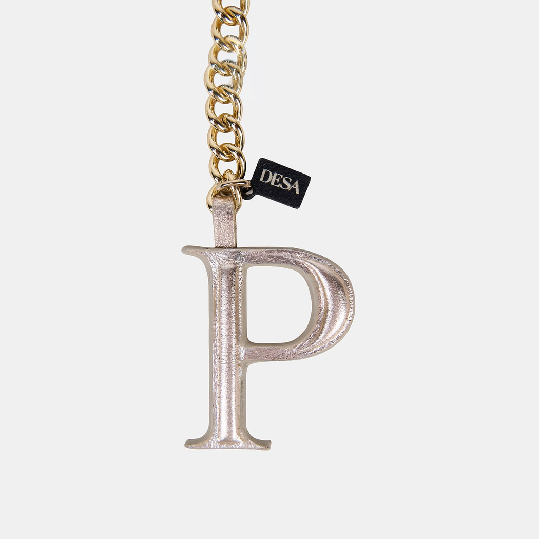 DP-4852 SS26 KADIN P HARFİ ANAHTARLIK