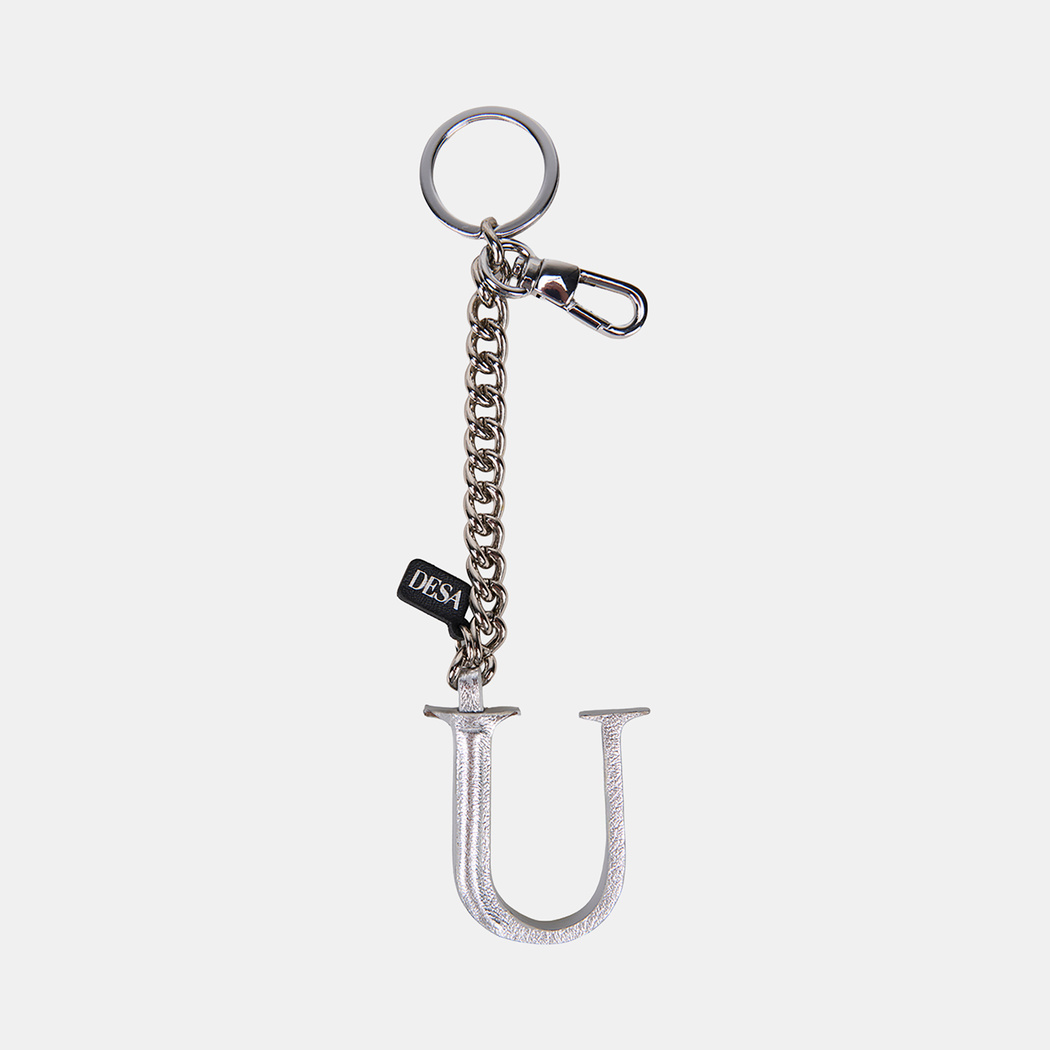 DP-4852 SS26 KADIN U HARFİ ANAHTARLIK
