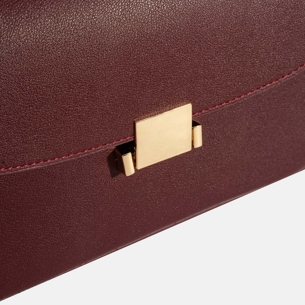 DRT-5414 AE25 KASIN OMUZ ÇANTASI