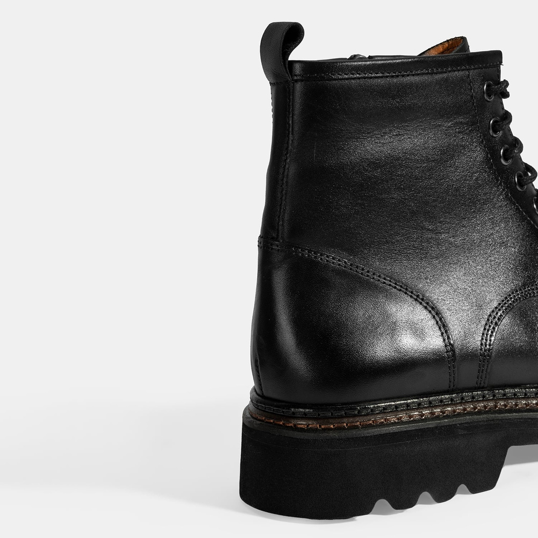 Erkek Siyah Bağcıklı Deri Postal Bot