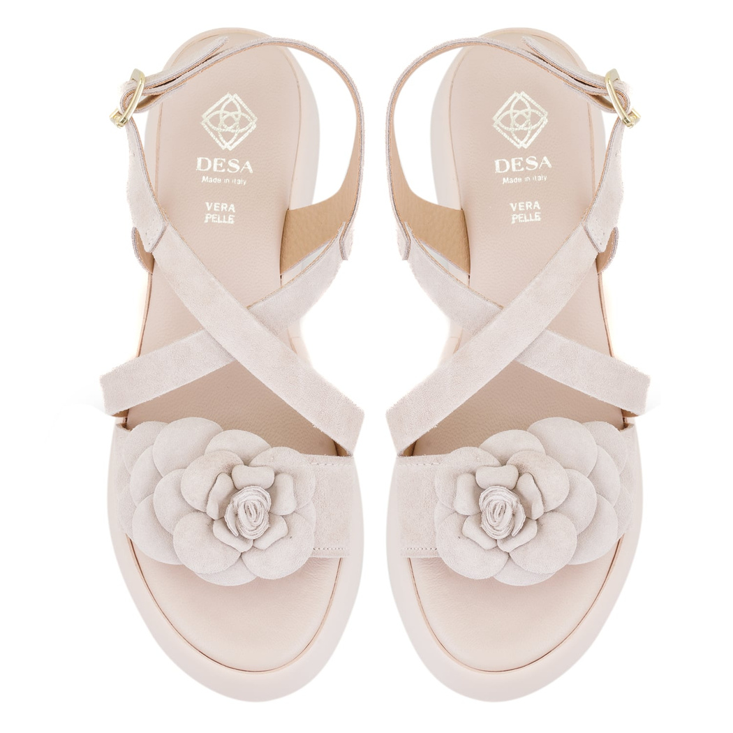 Fifne Bej Kadın Dolgu Tabanlı Süet Deri Sandalet