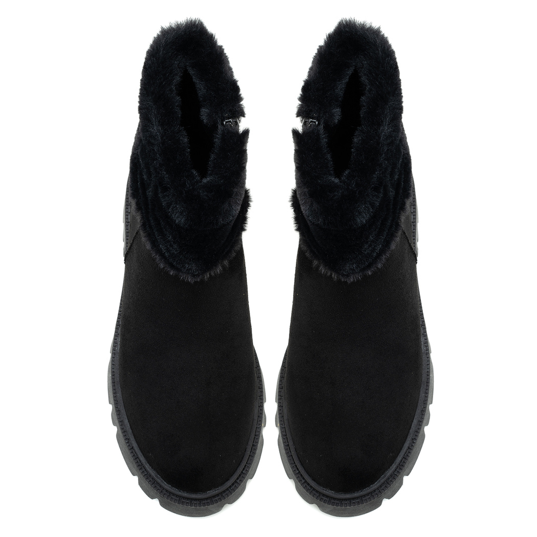 Holly Siyah Kadın Bot