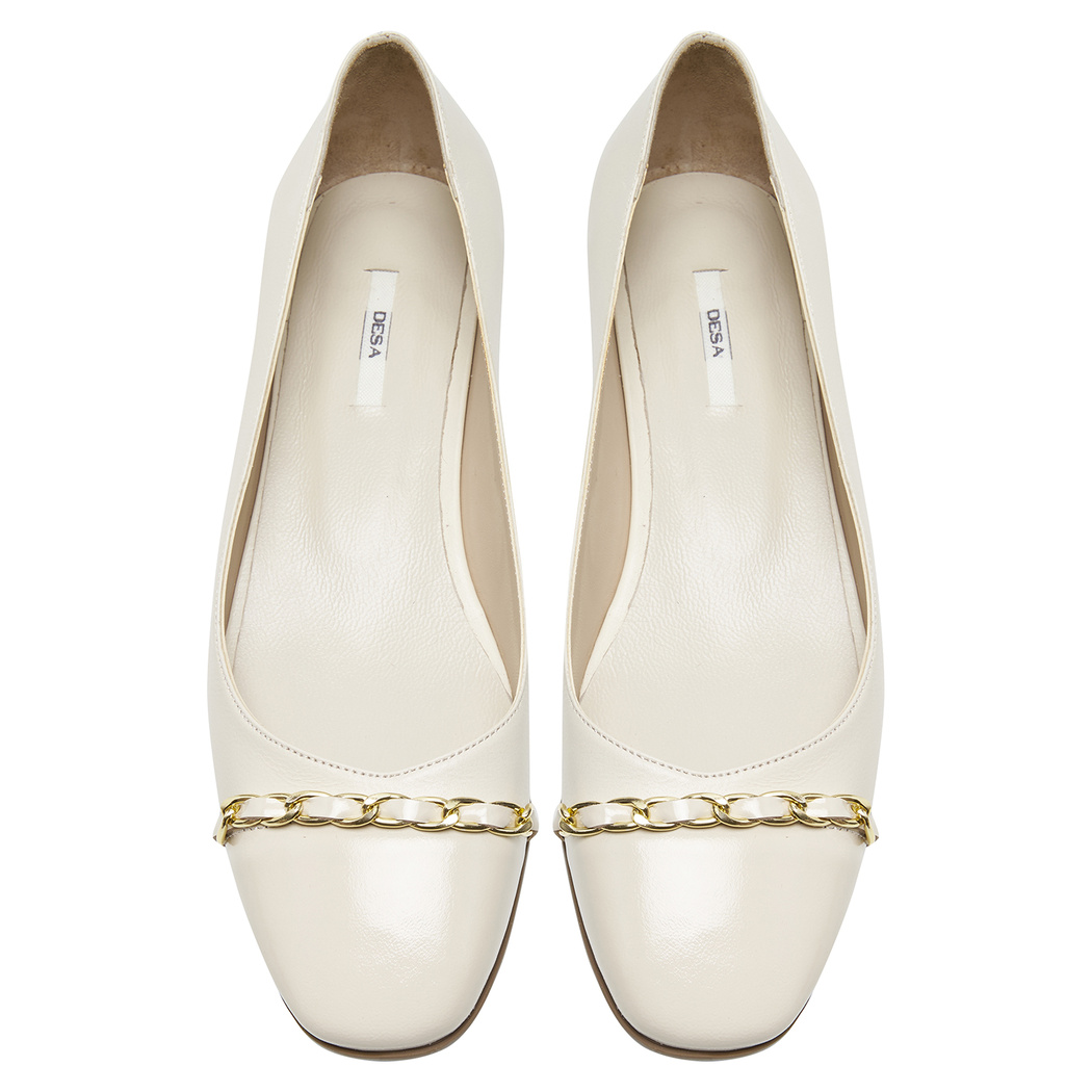 Jacinto Beyaz Kadın Zincir Detaylı Deri Babet