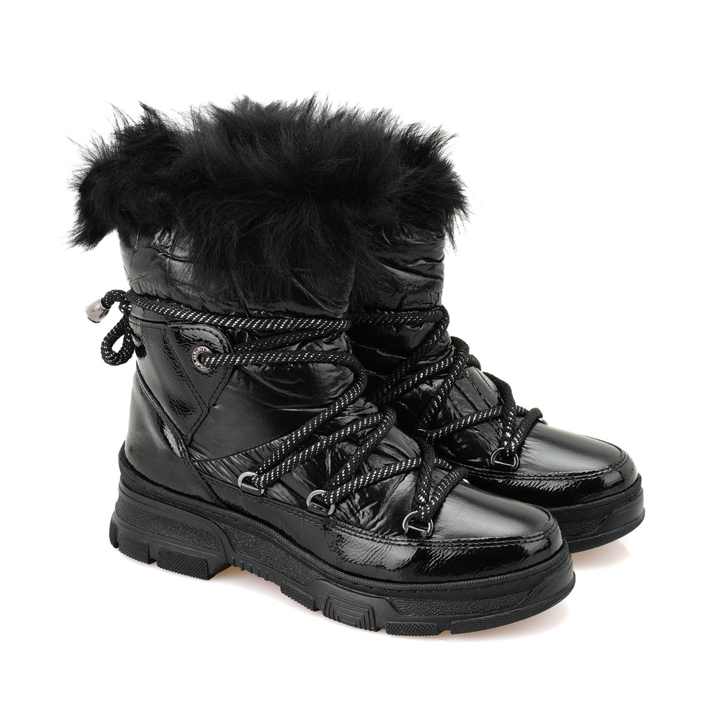 Jacky Siyah Kadın Bot