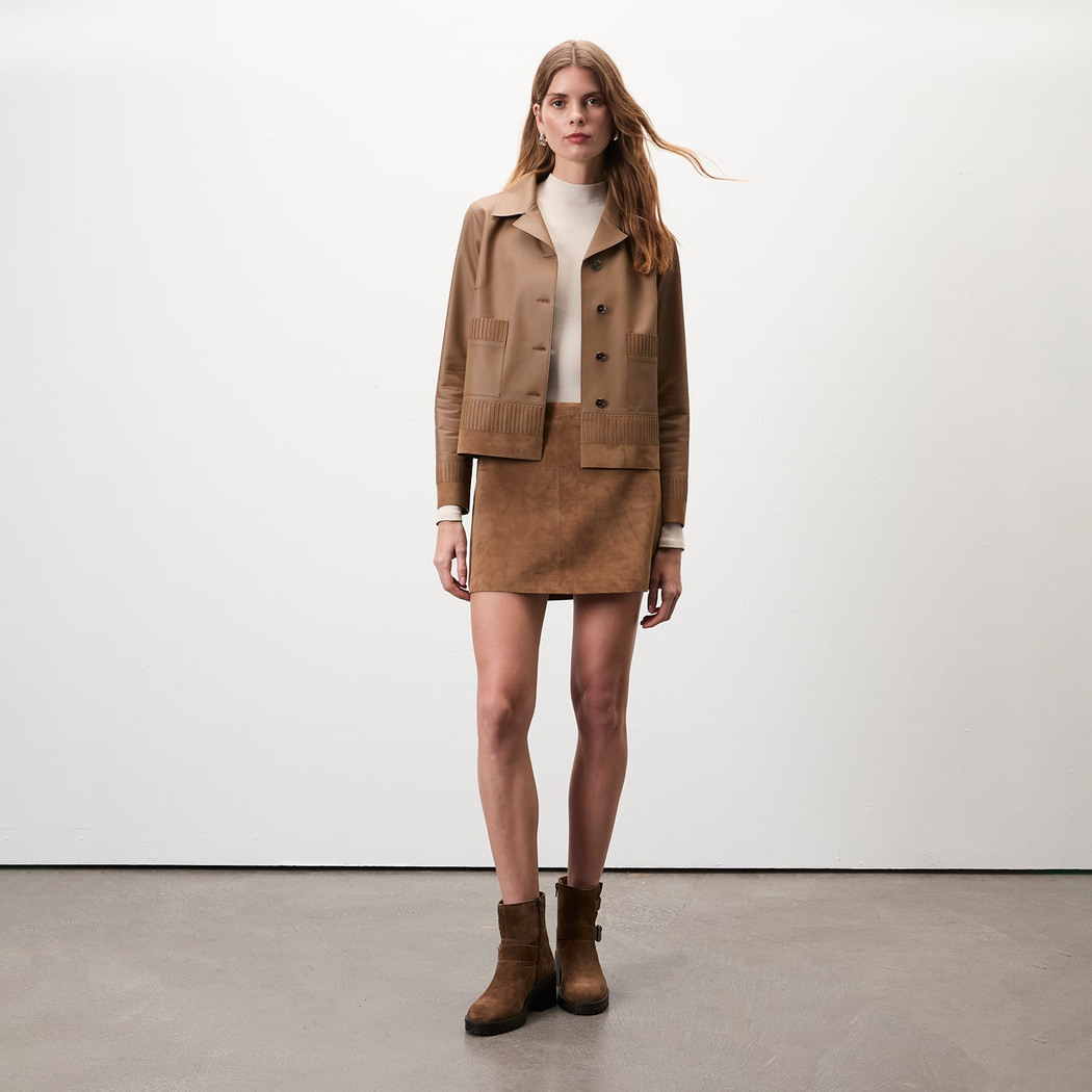 Kadın Açık Kahve Kısa Gömlek Yaka Deri Ceket