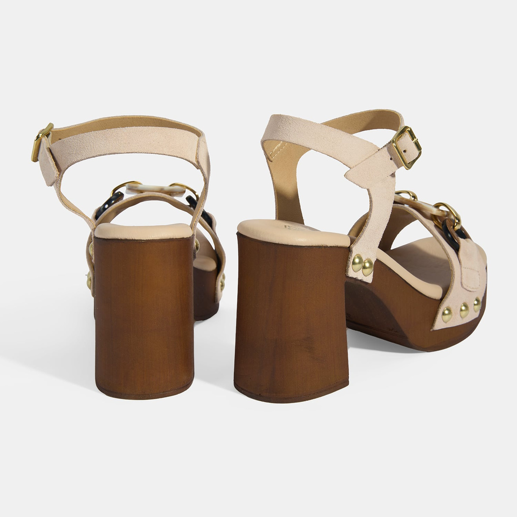 Kadın Bej Aksesuar Detaylı Ayarlanabilir Tokalı Süet Topuklu Sandalet