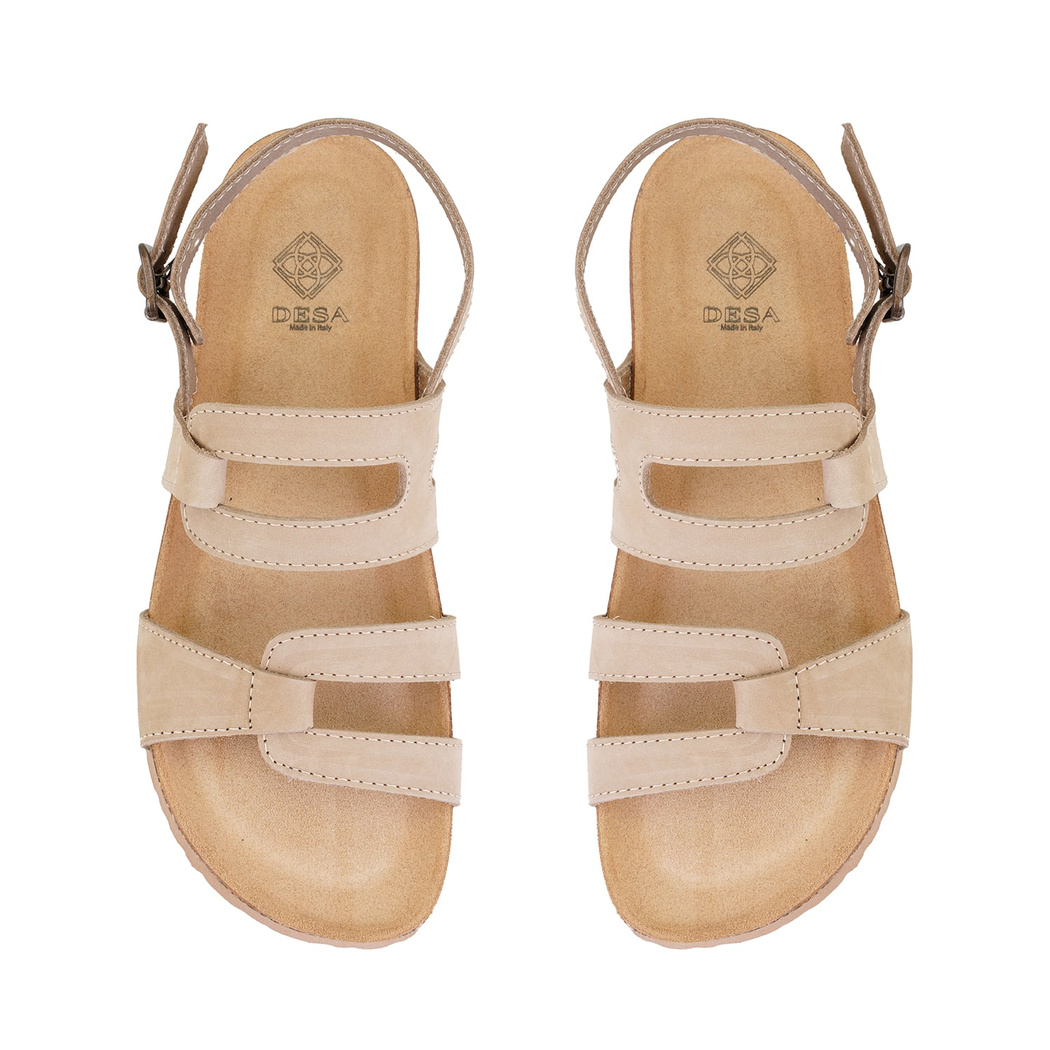 Kadın Bej Ayarlanabilir Tokalı Nubuk Deri Sandalet