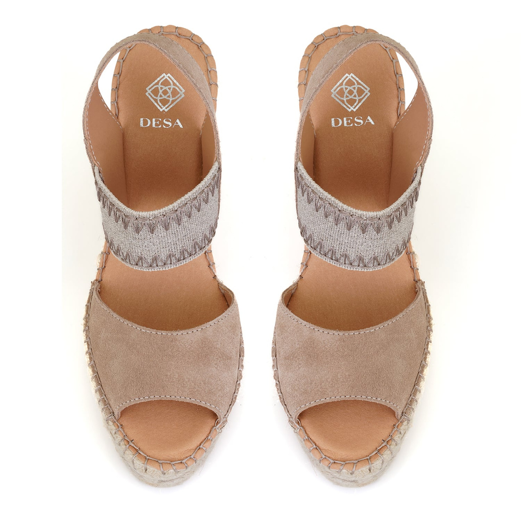 Kadın Bej Dolgu Topuklu Espadril Sandalet