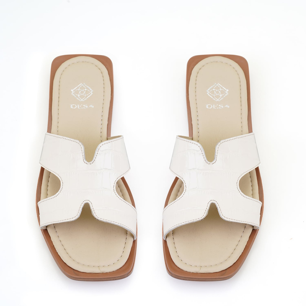 Kadın Bej Kroko Baskılı Deri Terlik