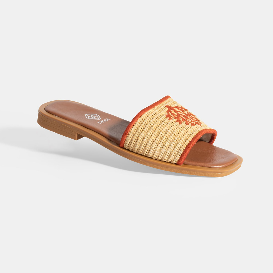 Kadın Bej Nakış Detaylı Hasır Terlik