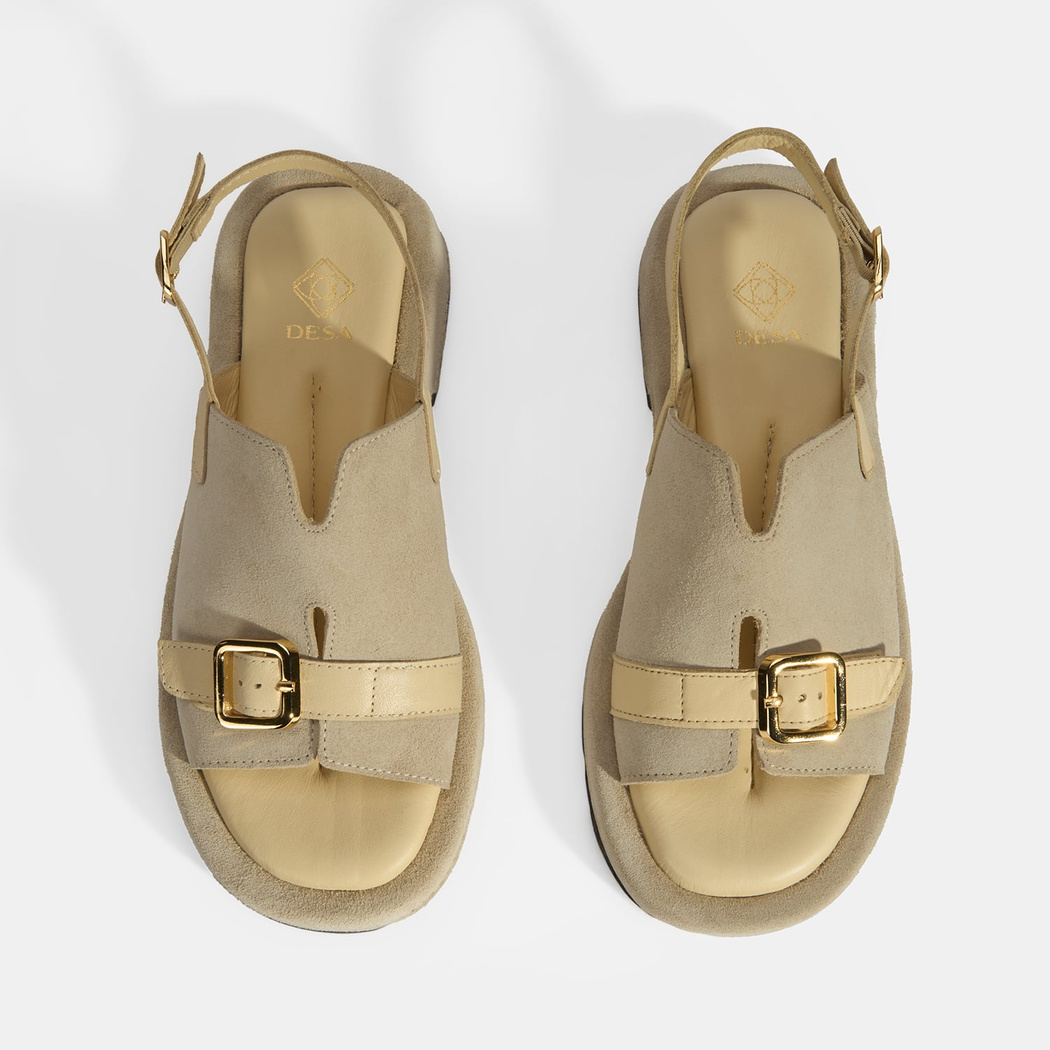 Kadın Bej Süet Tokalı Sandalet