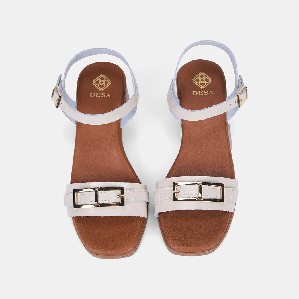 Kadın Bej Tokalı Kalın Topuklu Rugan Deri Sandalet