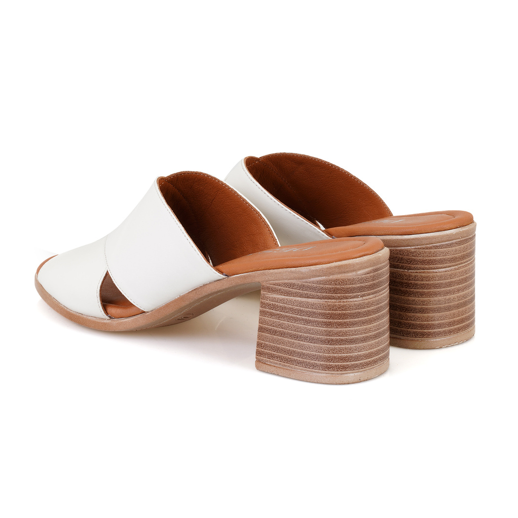 Kadın Bej Topuklu Deri Terlik