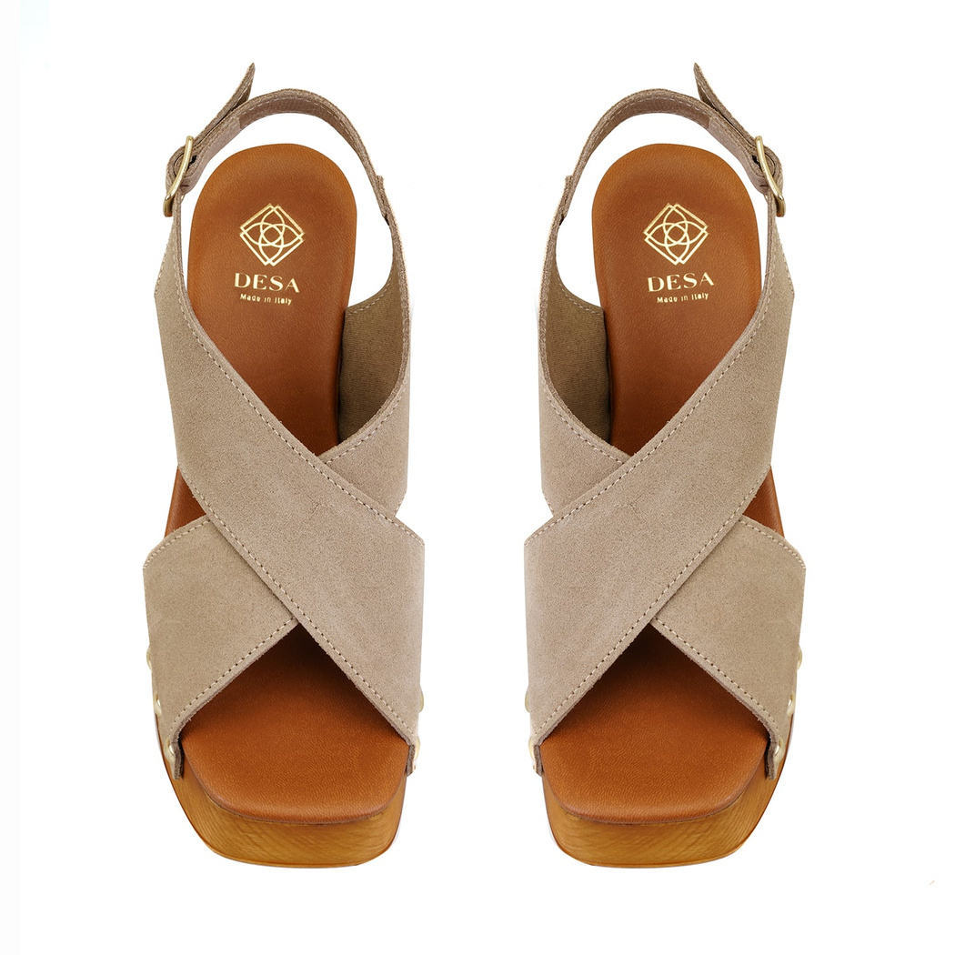 Kadın Bej Topuklu Süet Deri Sandalet