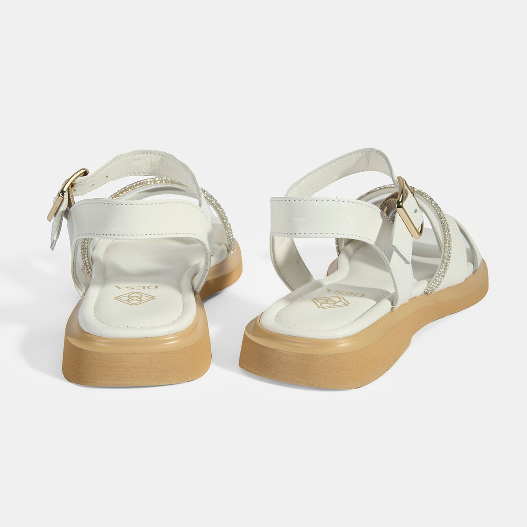 Kadın Beyaz Ayarlanabilir Tokalı Taş Detaylı Deri Sandalet