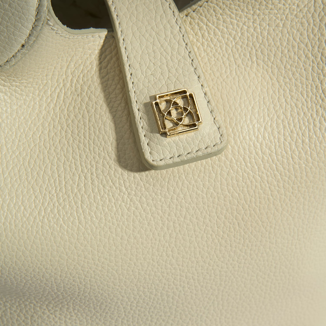 Kadın Beyaz Deri Omuz Çantası