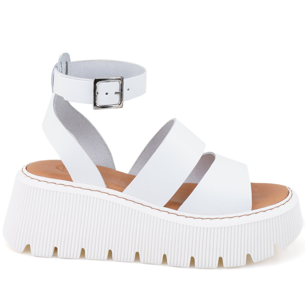 Kadın Beyaz Dolgu Tabanlı Deri Sandalet