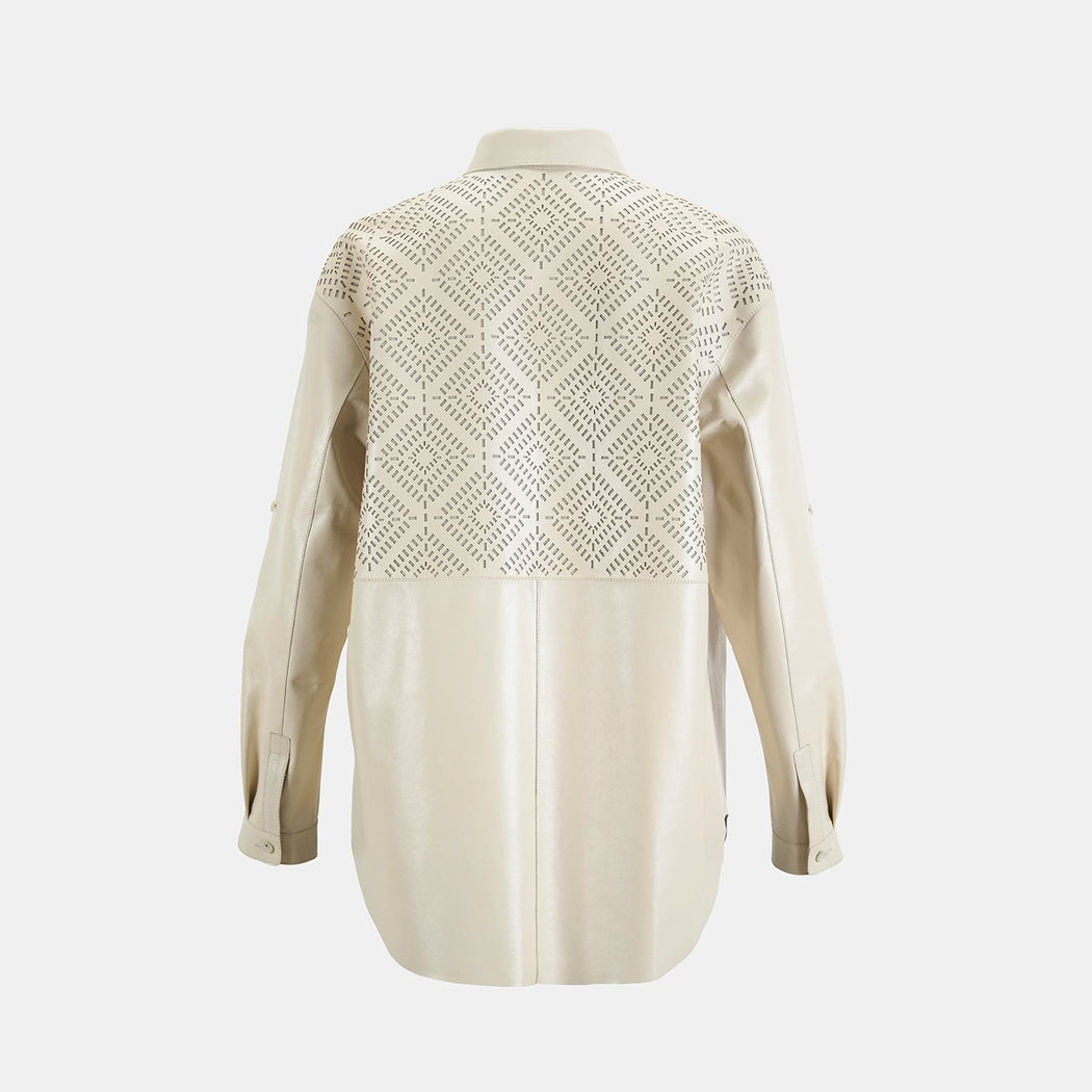 Kadın Beyaz Lazer Kesimli Geometrik Desenli Deri Gömlek