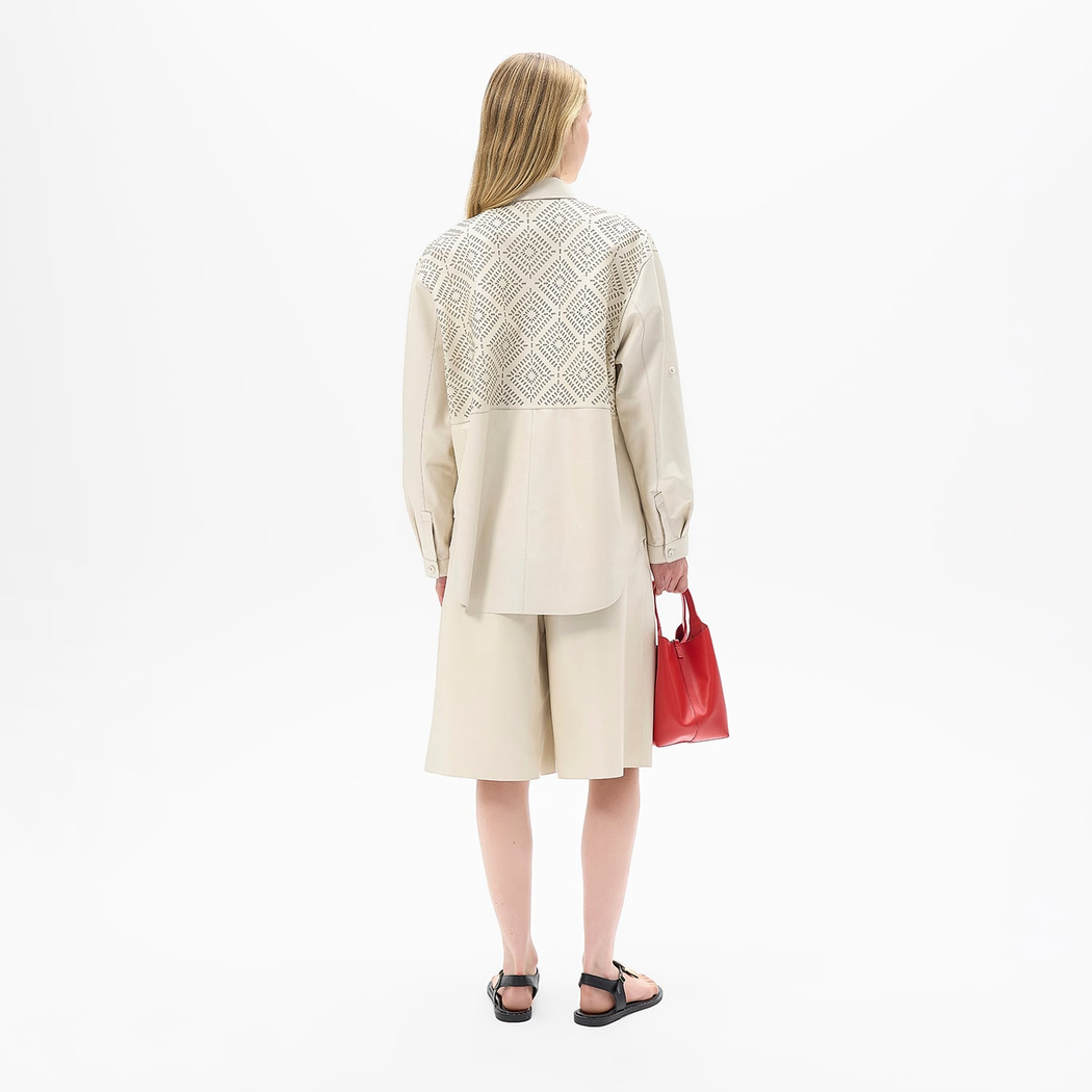 Kadın Beyaz Lazer Kesimli Geometrik Desenli Deri Gömlek