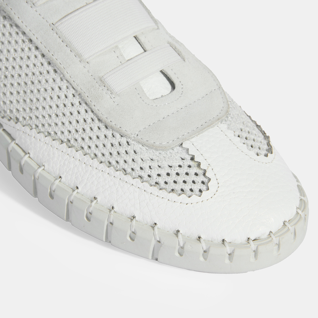 Kadın Beyaz Perforeli DesaComfort Günlük Ayakkabı