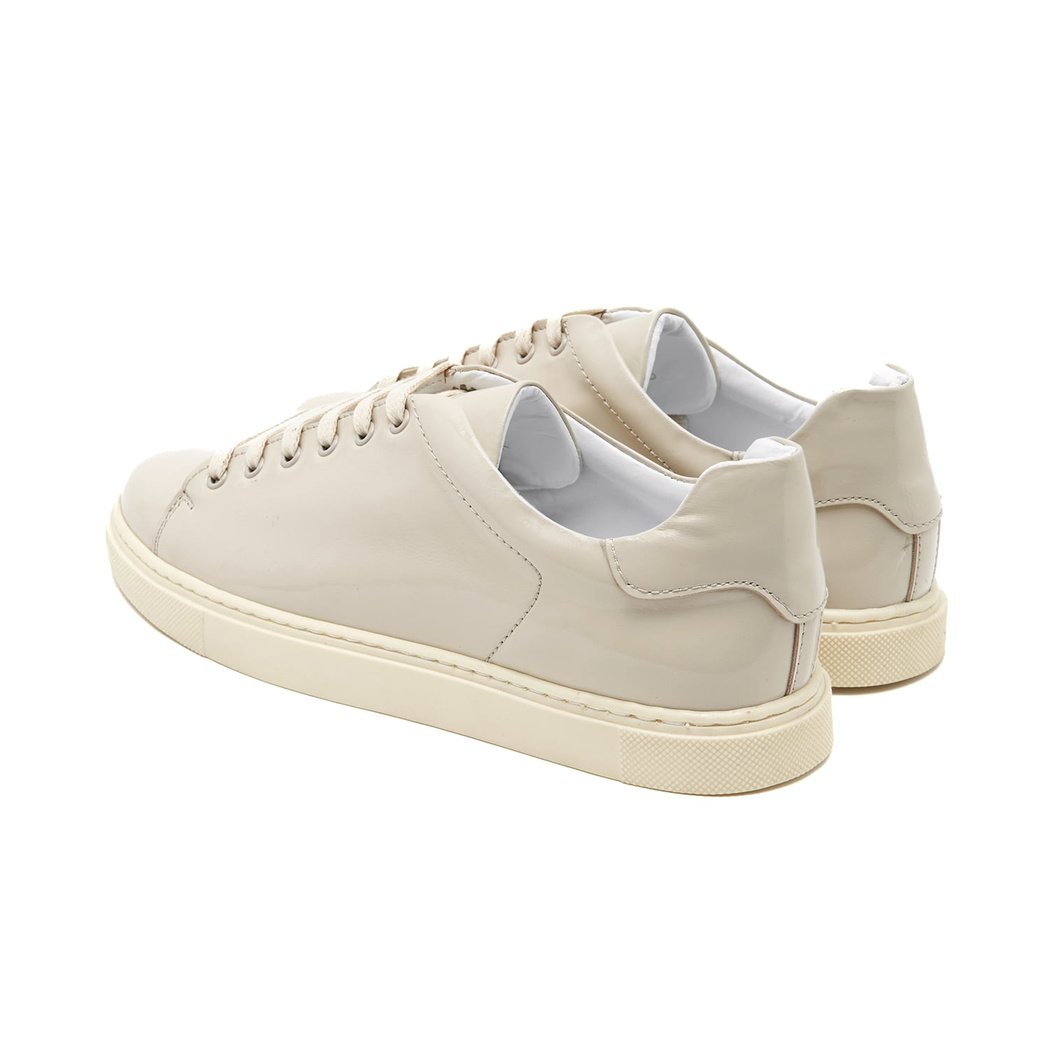 Kadın Beyaz Rugan Deri Spor Ayakkabı