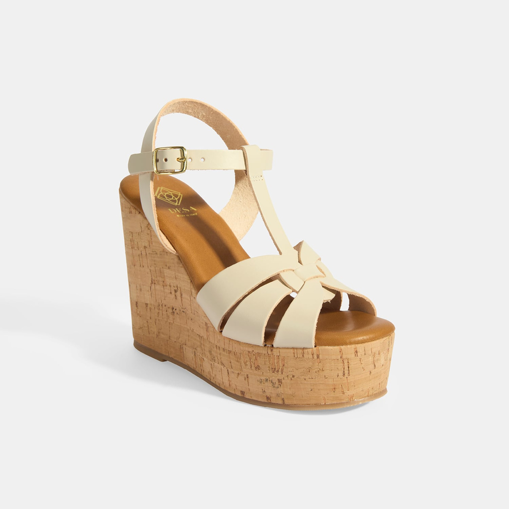 Kadın Beyaz Toka Aksesuarlı T-Bant Deri Dolgu Topuklu Sandalet