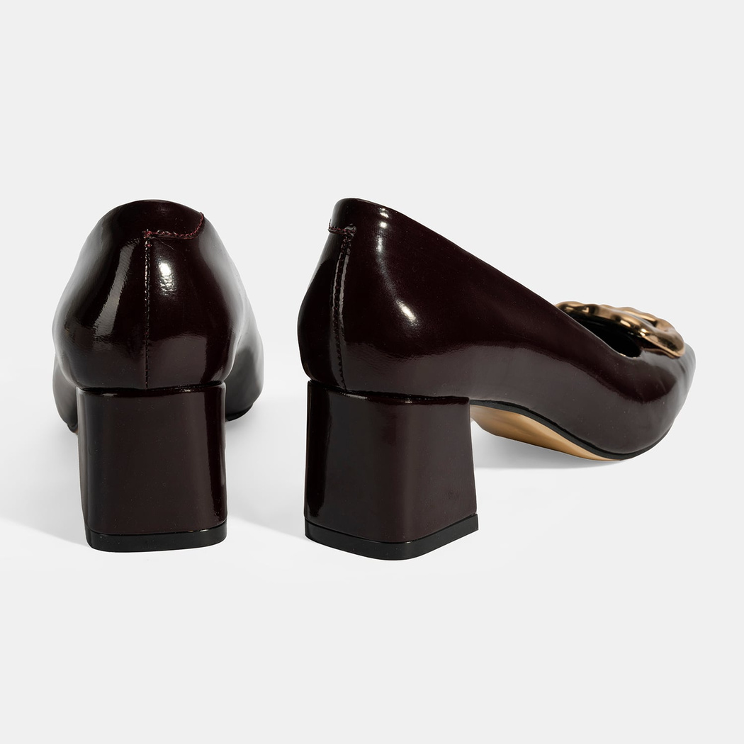 Kadın Bordo Metal Toka Aksesuarlı Rugan Topuklu Ayakkabı