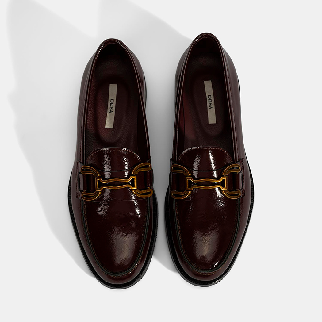 Kadın Bordo Metal Toka Aksesuarlı Rugan Loafer