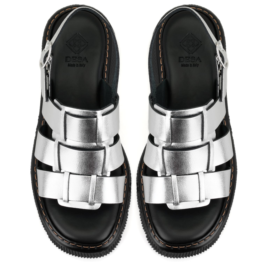 Kadın Gri Dolgu Tabanlı Deri Sandalet