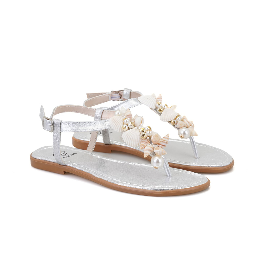 Kadın Gümüş Aksesuarlı Parmak Arası Deri Sandalet