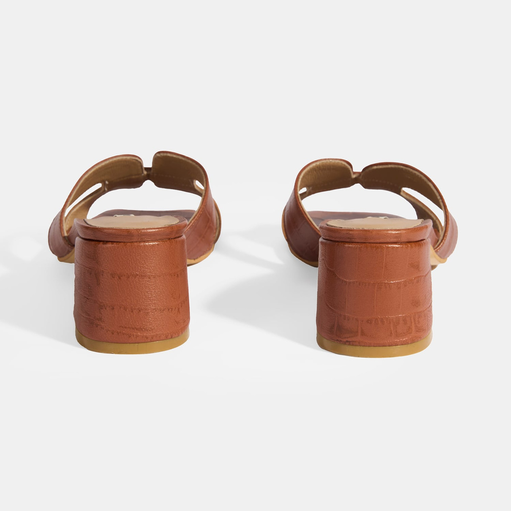 Kadın Kahve Deri Topuklu Terlik