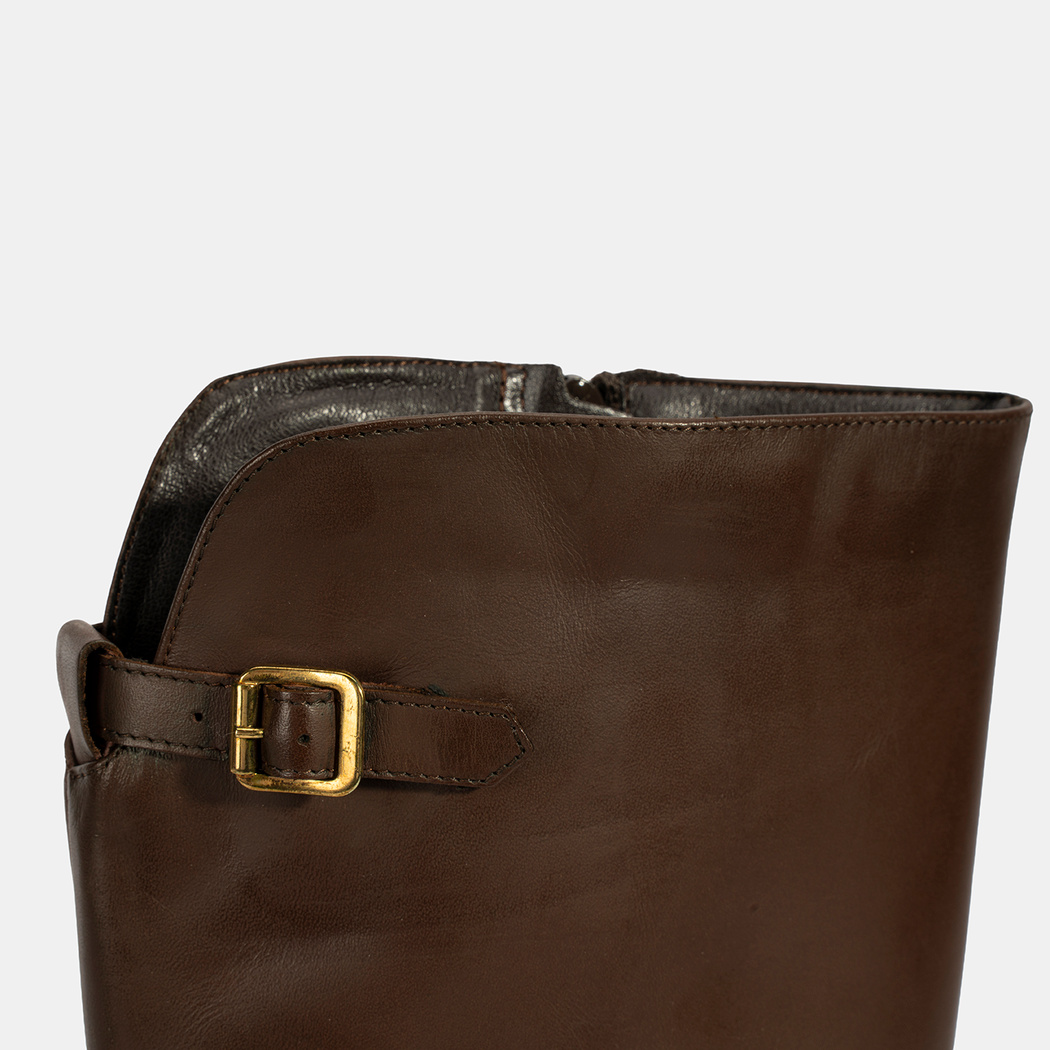 Kadın Kahve Metal Toka Detaylı Deri Çizme