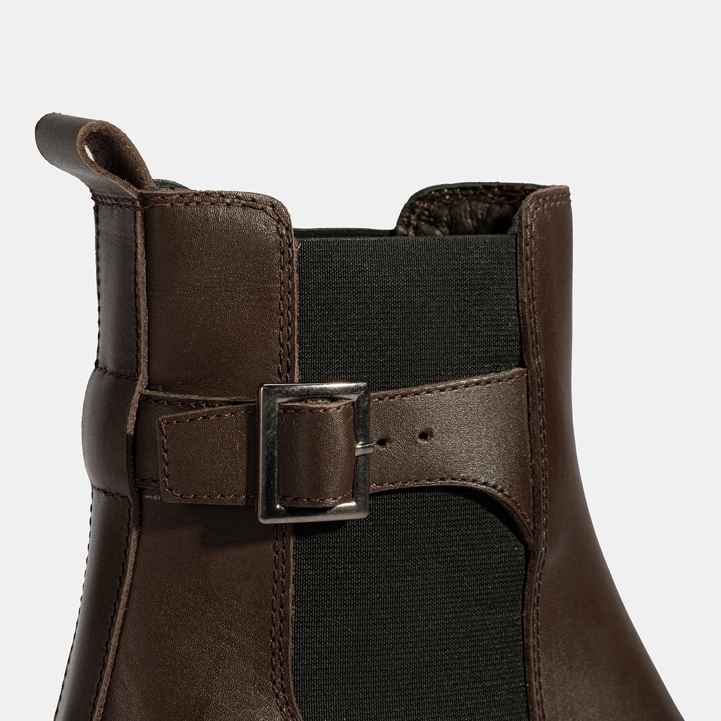 Kadın Kahve Metal Toka Detaylı Topuklu Bot