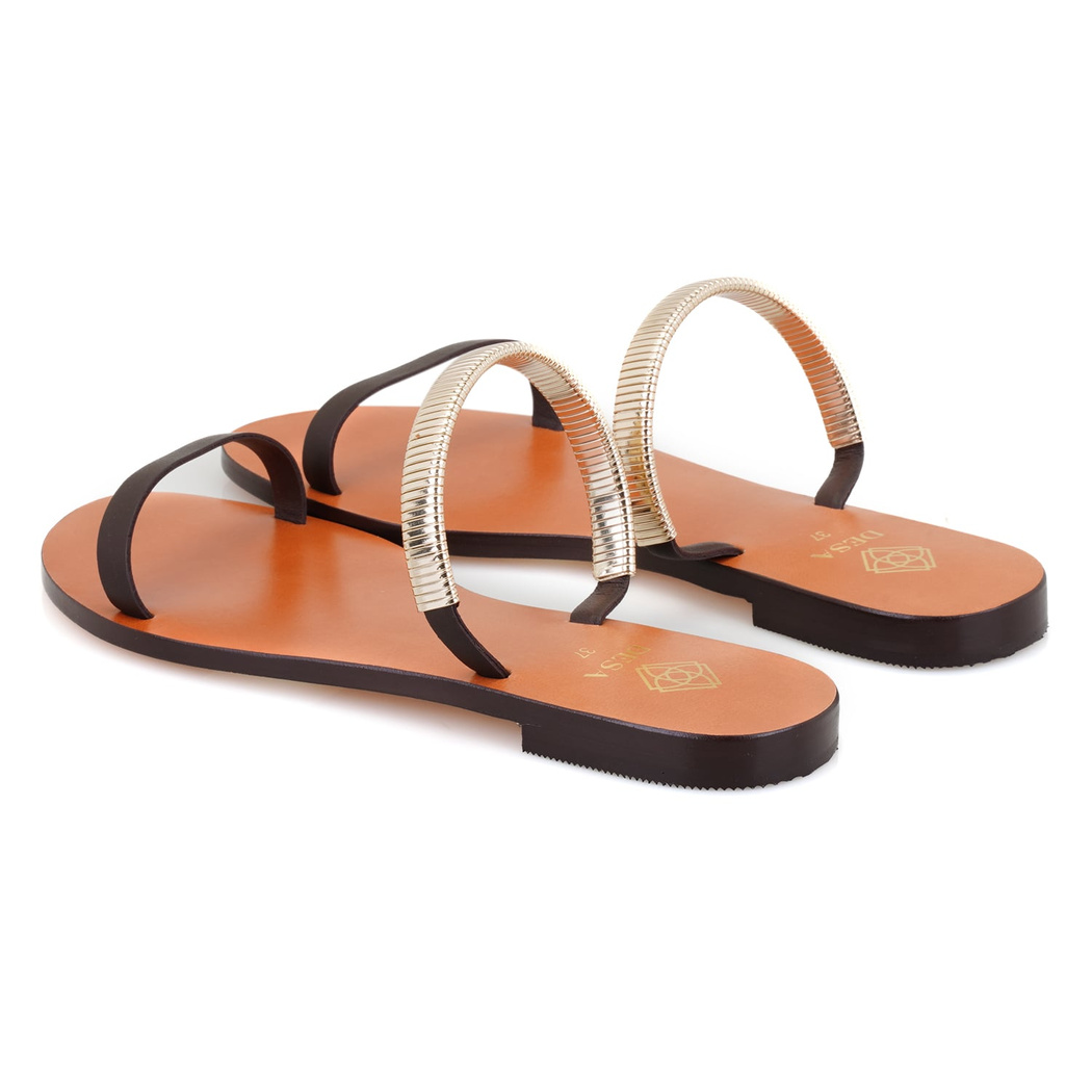 Kadın Kahve Parlak Aksesuarlı Deri Terlik