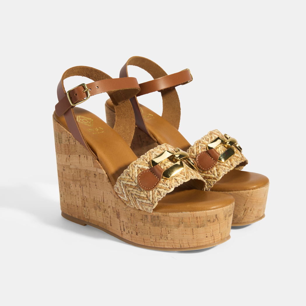 Kadın Kahve Toka Aksesuarlı Deri Detaylı Dolgu Topuklu Sandalet