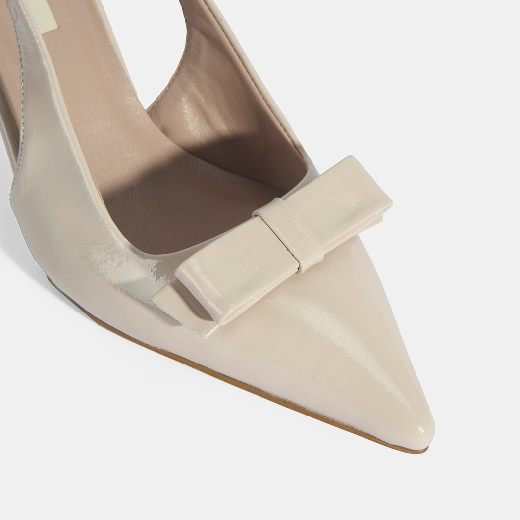 Kadın Krem Fiyonk Detaylı Rugan Topuklu Klasik Ayakkabı