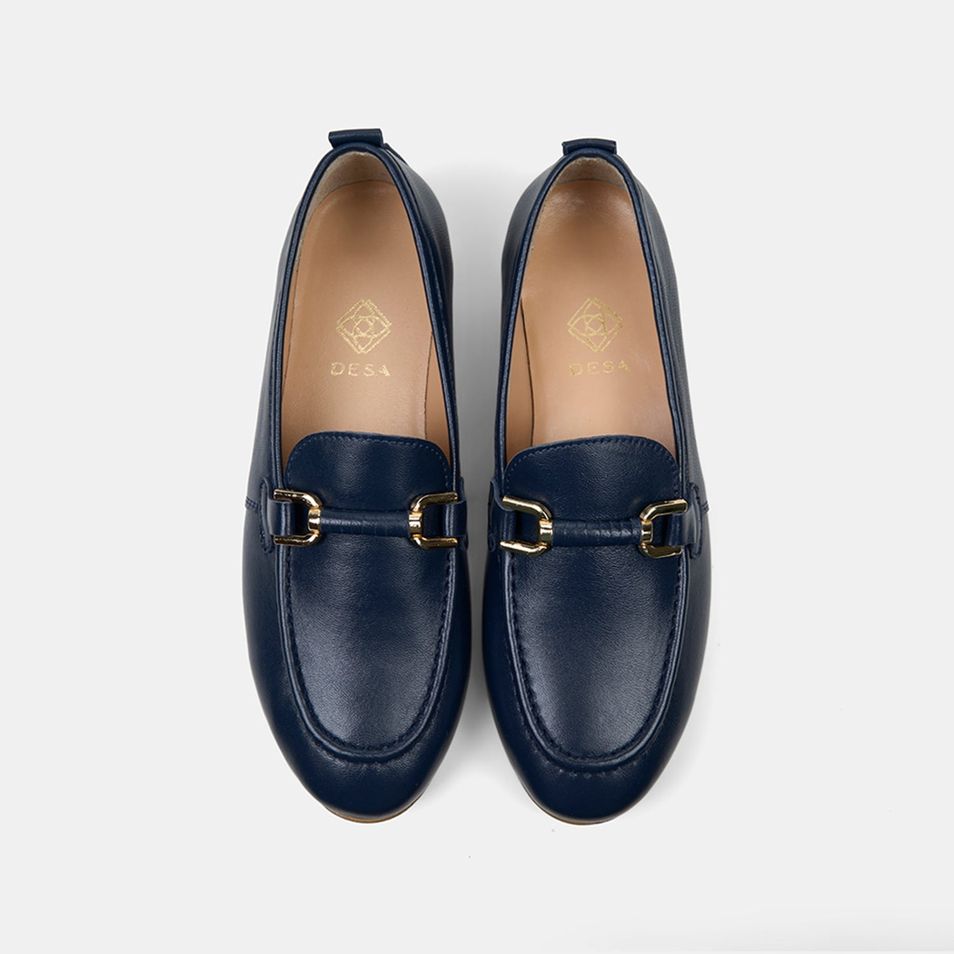 Kadın Lacivert Metal Gold Toka Aksesuarlı Deri Loafer