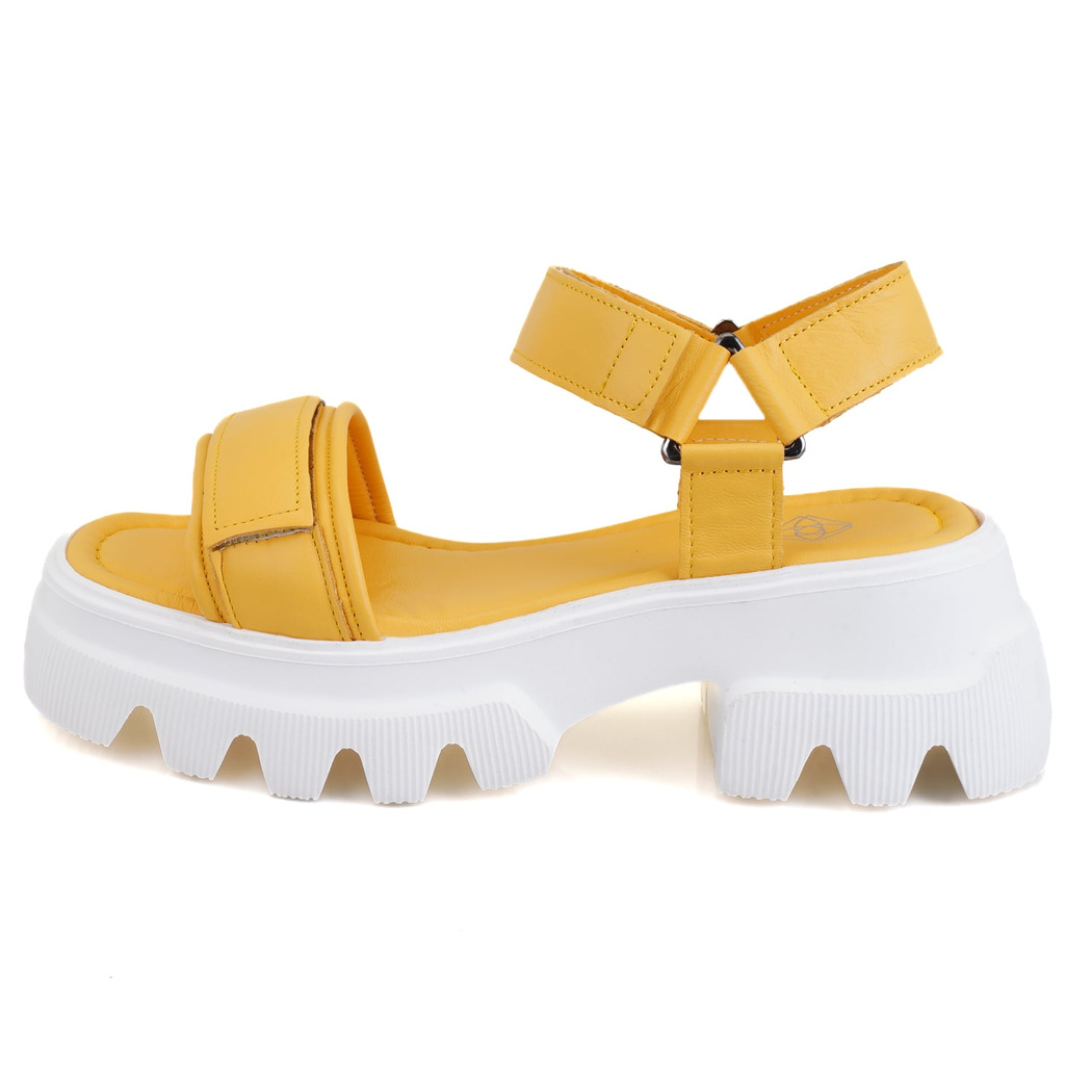 Kadın Sarı Cırt Cırtlı Dolgu Topuklu Sandalet