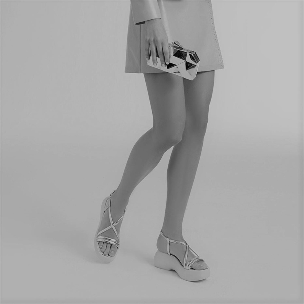 Kadın Sarı Dolgu Tabanlı Sandalet