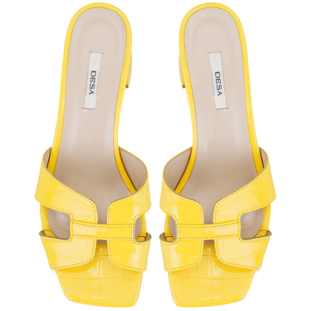 Kadın Sarı Kroko Baskılı Topuklu Deri Terlik