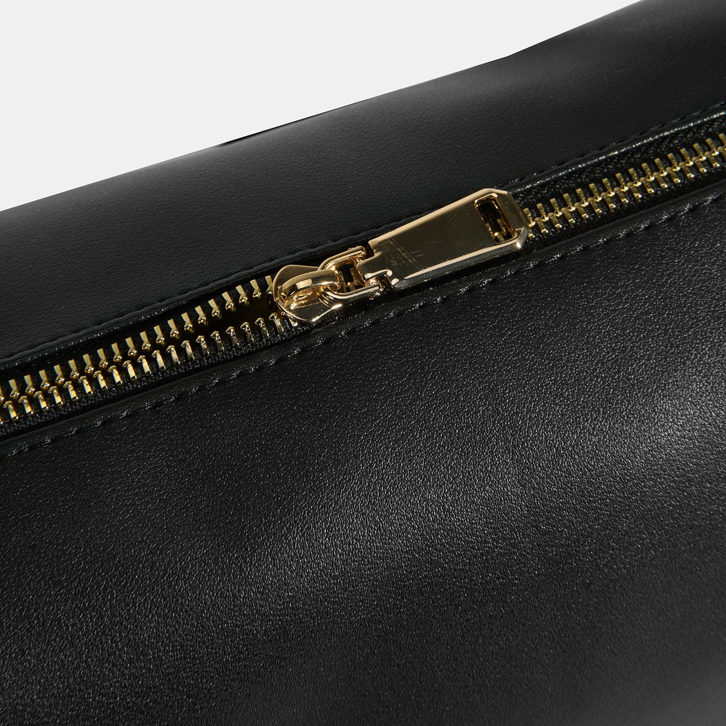 Kadın Siyah Ayarlanabilir Askılı Omuz Çantası