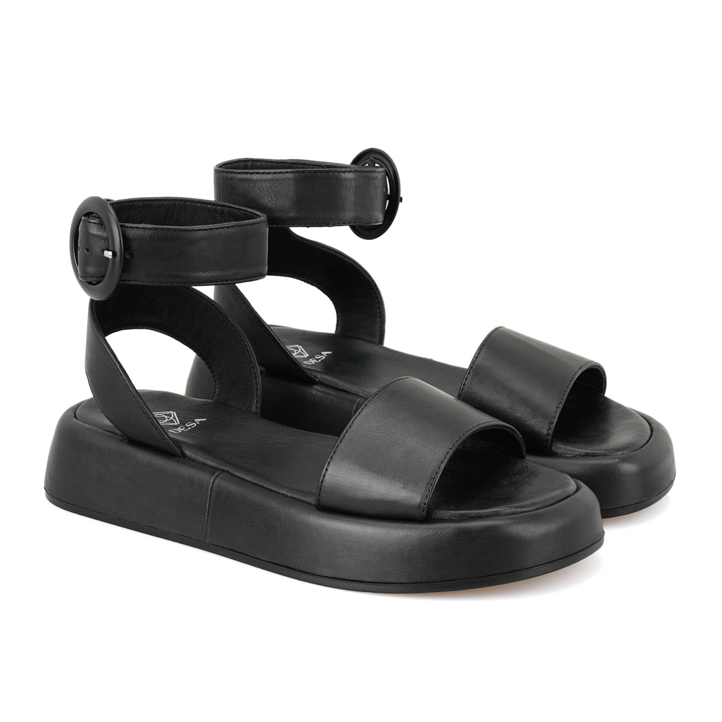 Kadın Siyah Ayarlanabilir Tokalı Deri Sandalet