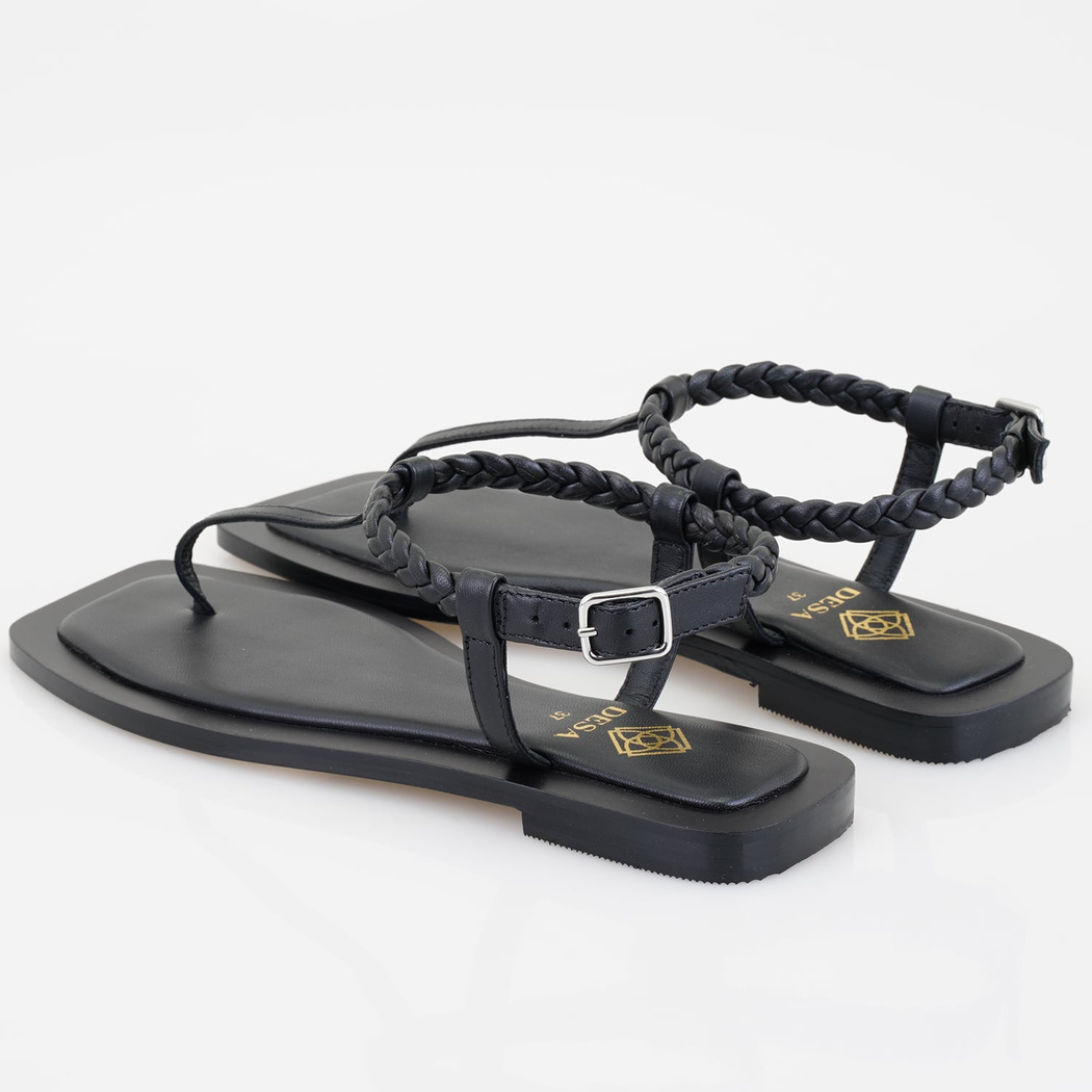 Kadın Siyah Ayarlanabilir Tokalı Deri Sandalet