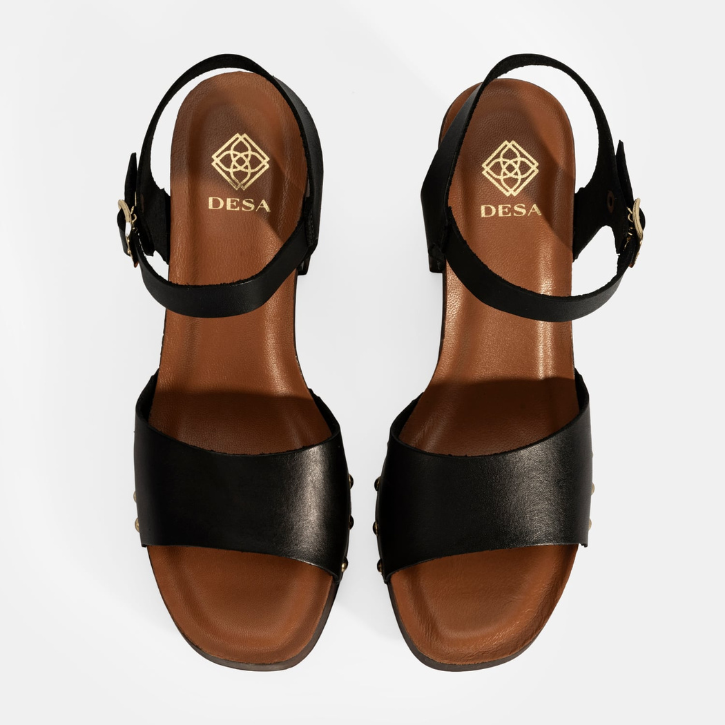 Kadın Siyah Ayarlanabilir Tokalı Deri Topuklu Sandalet