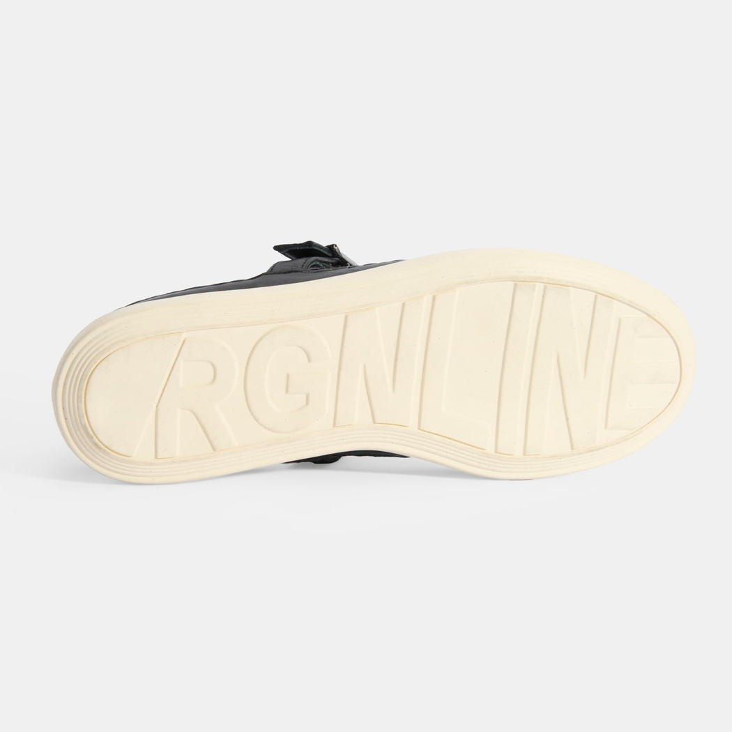 Kadın Siyah Ayarlanabilir Tokalı File Detaylı Ayakkabı